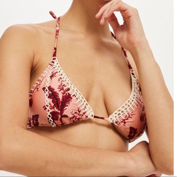 ⚡️⚡️ TOPSHOP crochet swim top - Picture 3 of 5